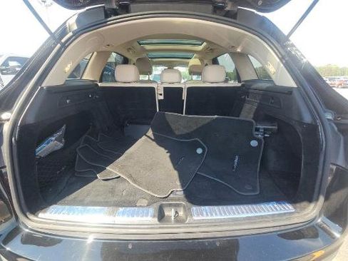 Used 2018 Mercedes-Benz GLC 300 4MATIC w/ Multimedia Package image 7