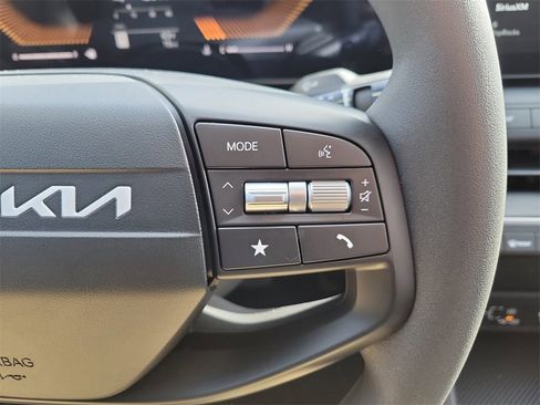 New 2026 Kia K4 LXS image 26