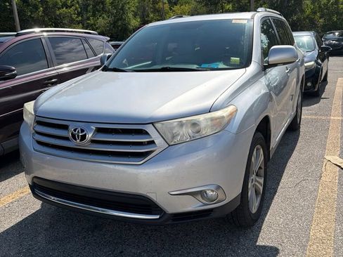 Used 2012 Toyota Highlander Limited w/ Tow Pkg AWD/4WD image 1