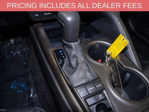 Used 2022 Toyota Camry XSE FWD image 15