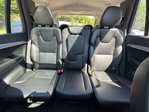Used 2023 Volvo XC90 B5 Core w/ Protection Package Premier AWD/4WD image 18