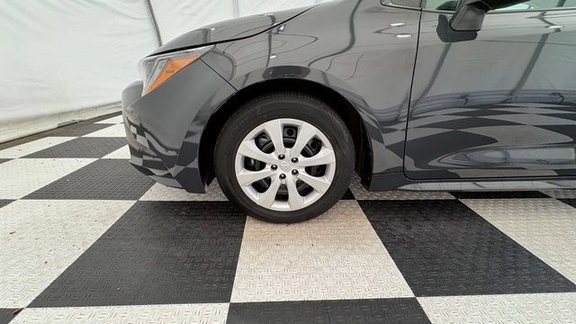 Used 2024 Toyota Corolla LE FWD image 9