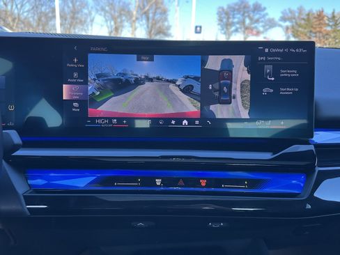 Used 2024 BMW 540i xDrive 540i xDrive w/ Premium Package image 31