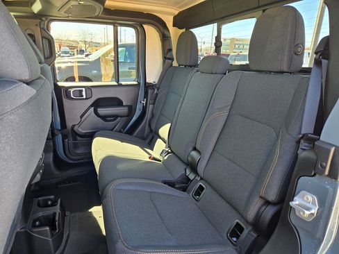New 2026 Jeep Gladiator Sport AWD/4WD image 26