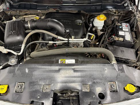 Used 2015 RAM 1500 ST w/ SXT Appearance Group image 21