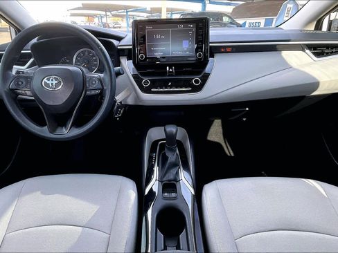 Used 2022 Toyota Corolla LE image 15