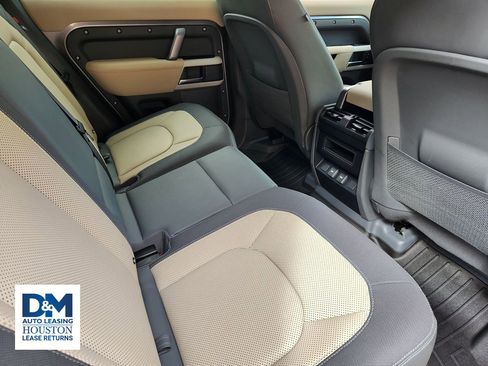 Used 2023 Land Rover Defender 110 X-Dynamic SE image 41