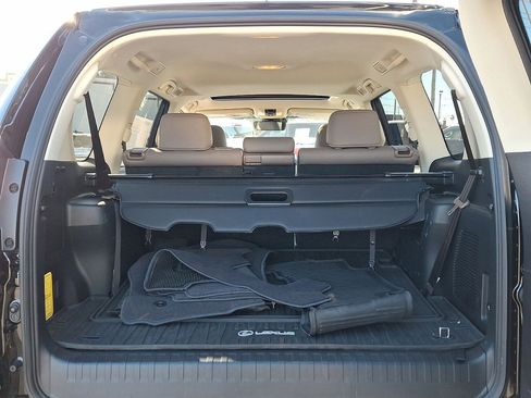 Used 2023 Lexus GX 460 Premium image 27