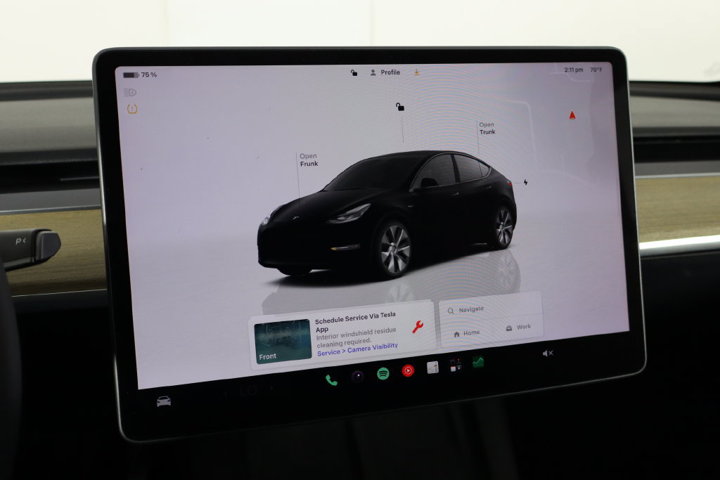 Used 2023 Tesla Model Y 2WD image 24