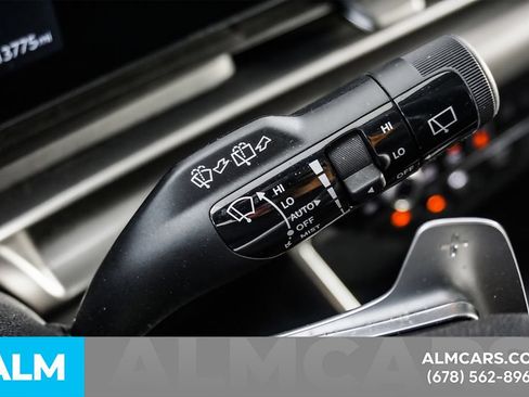 Used 2025 Kia Carnival SX Prestige FWD image 34