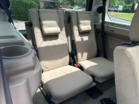 Used 2013 Land Rover LR4 HSE LUX w/ Luxury Pkg AWD/4WD image 29