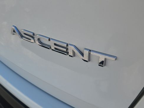 Used 2023 Subaru Ascent Premium w/ Convenience Package AWD/4WD image 21