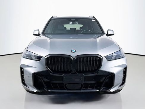 Used 2024 BMW X5 xDrive40i w/ M Sport Package image 2