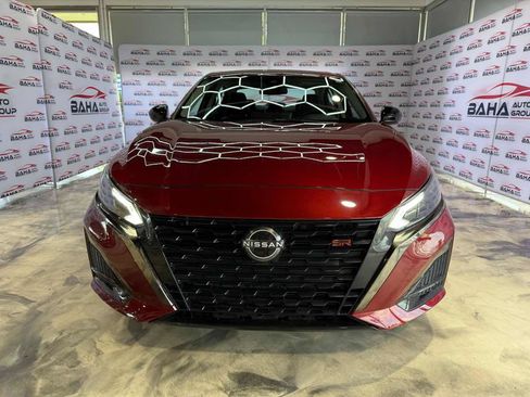 Used 2023 Nissan Altima 2.5 SR w/ SR Premium Package FWD image 3