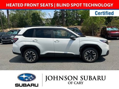 Certified 2025 Subaru Forester Premium w/ Convenience Package #1 AWD/4WD image 3