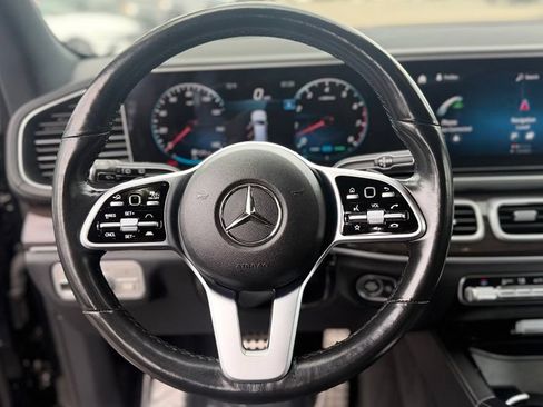 Used 2022 Mercedes-Benz GLS 450 4MATIC image 13