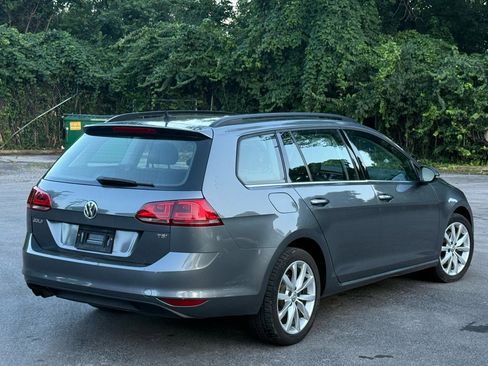 Used 2015 Volkswagen Golf S image 4