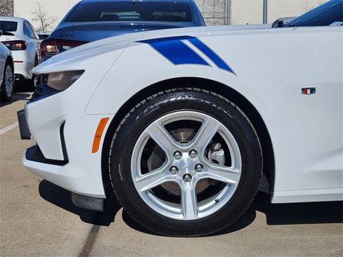 Used 2020 Chevrolet Camaro LT image 8