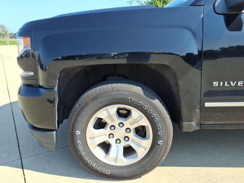 Used 2018 Chevrolet Silverado 1500 LTZ Z71 AWD/4WD image 4