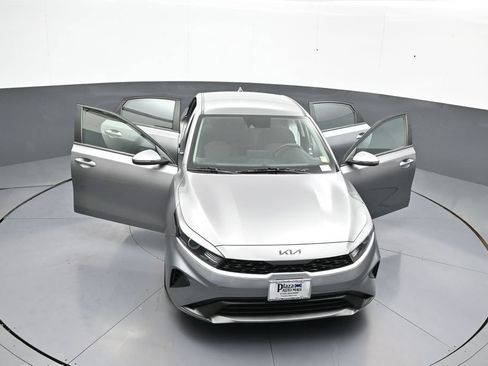 Used 2022 Kia Forte LXS w/ LXS Technology Package FWD image 44
