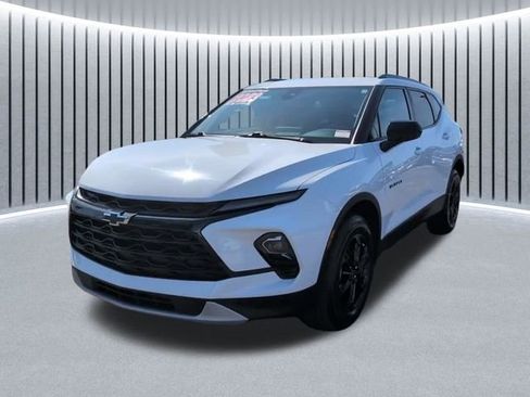 Certified 2023 Chevrolet Blazer LT w/ Convenience Package AWD/4WD image 13