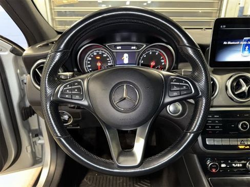 Used 2019 Mercedes-Benz GLA 250 4MATIC image 18