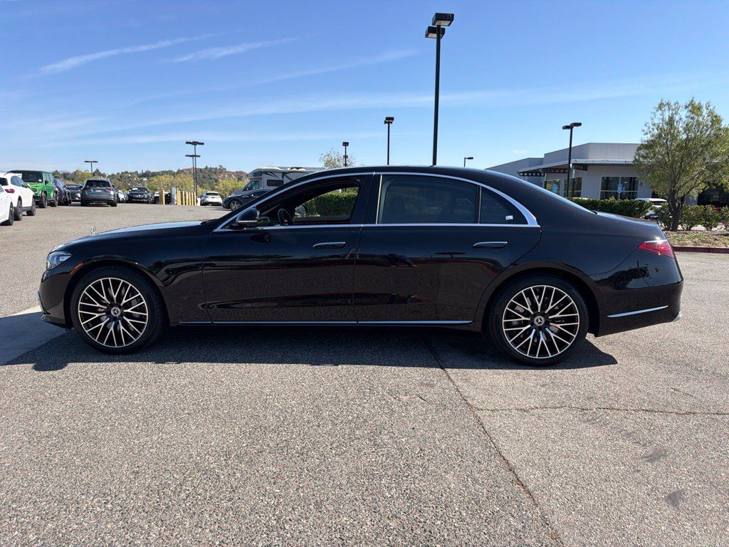 Used 2026 Mercedes-Benz S 580 4MATIC Sedan image 12