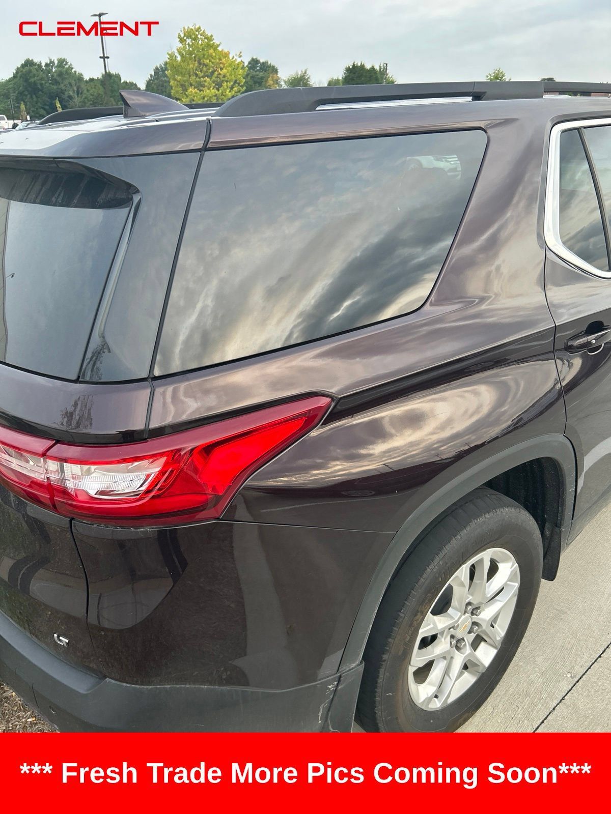 Used 2021 Chevrolet Traverse LT FWD image 5
