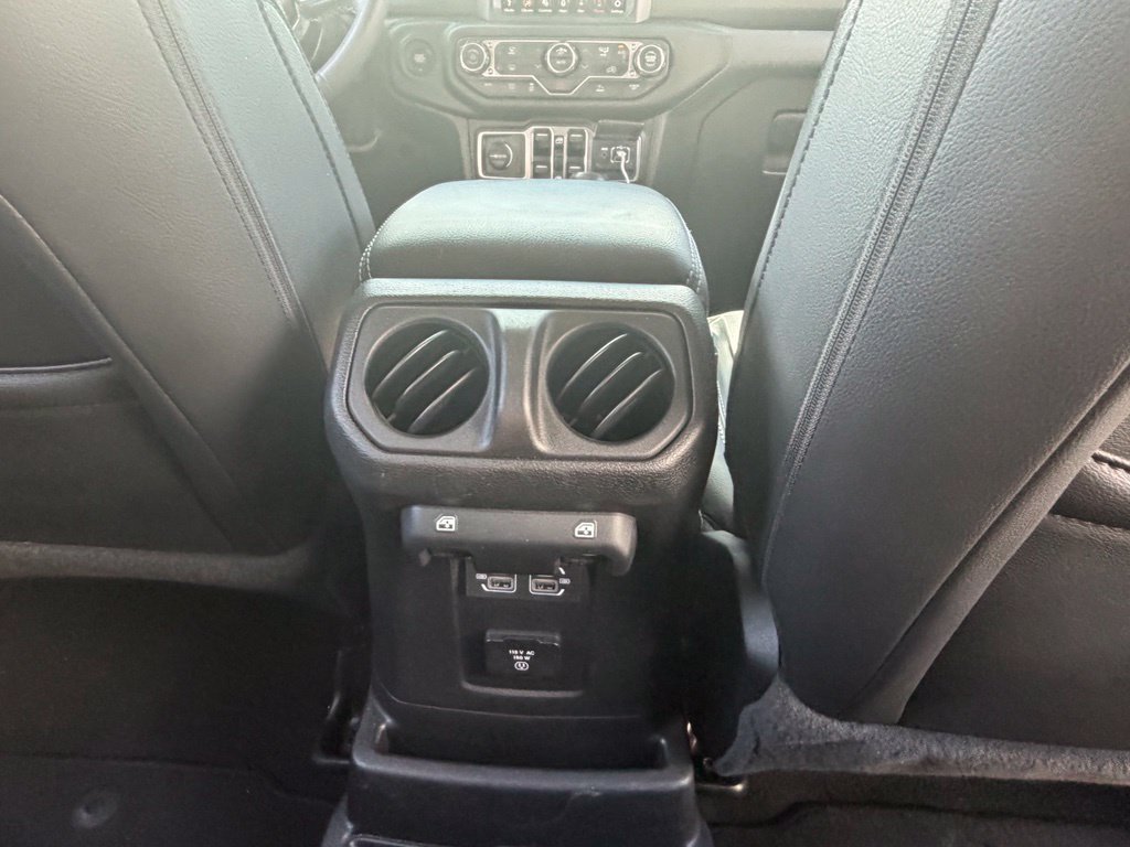 Used 2023 Jeep Wrangler Unlimited Sahara AWD/4WD image 34