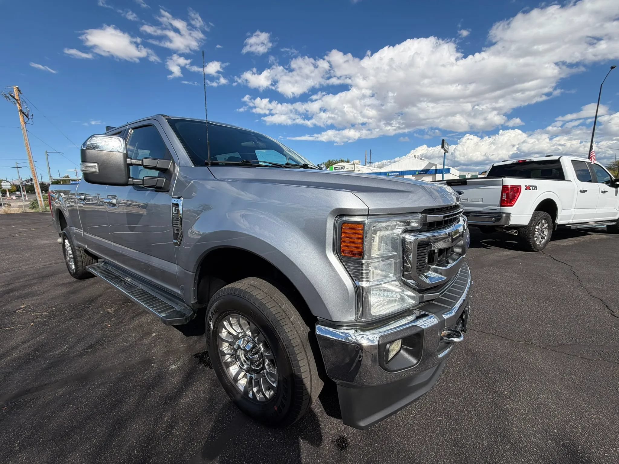 Used 2022 Ford F250 XLT w/ XLT Premium Package AWD/4WD image 4