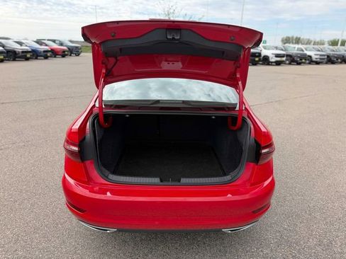 Used 2020 Volkswagen Jetta R-Line w/ R-Line Cold Weather Package FWD image 14