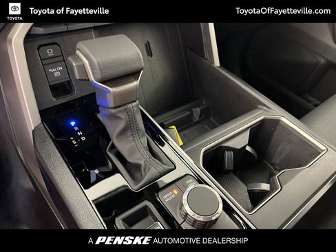 Used 2025 Toyota Tundra SR5 w/ SR5 Premium Package AWD/4WD image 28
