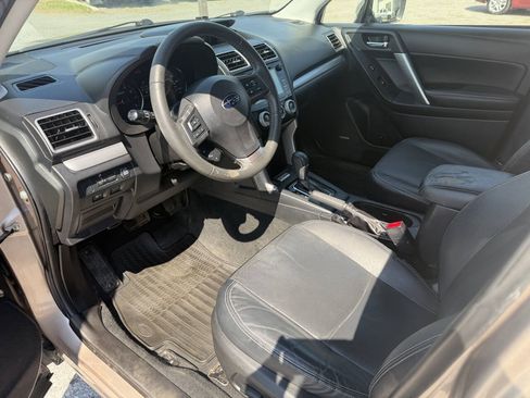 Used 2016 Subaru Forester 2.5i Touring w/ Popular Package #2 AWD/4WD image 9