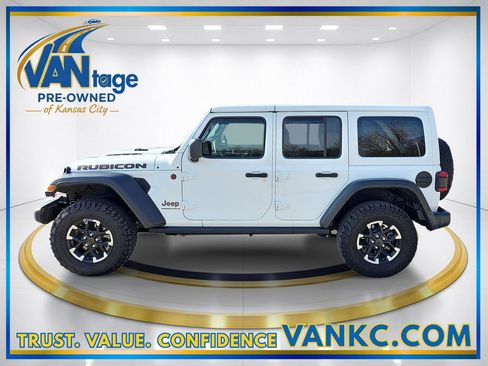 Used 2025 Jeep Wrangler Unlimited Rubicon w/ Convenience Group image 10