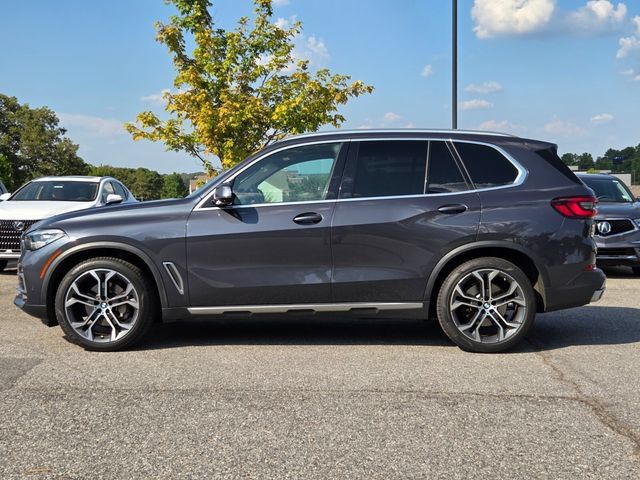 Used 2021 BMW X5 sDrive40i w/ Premium Package RWD image 2