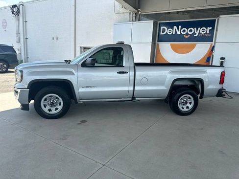Used 2017 GMC Sierra 1500 2WD Regular Cab image 10