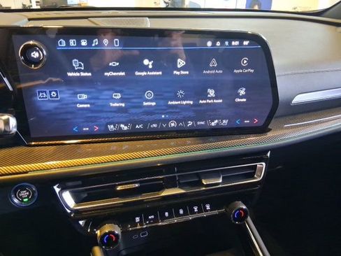 New 2026 Chevrolet Traverse High Country w/ LPO, Floor Liner Package AWD/4WD image 8