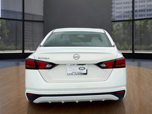 Used 2025 Nissan Altima 2.5 SV FWD image 6