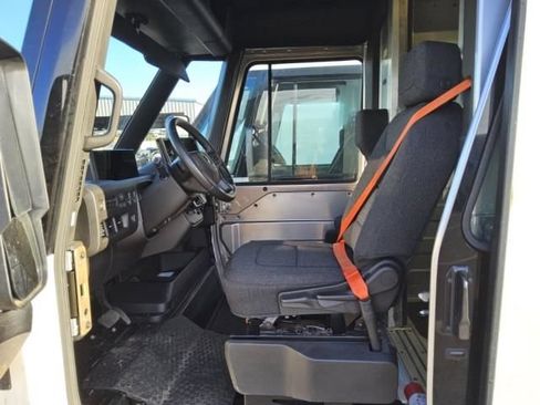 Used 2023 Chevrolet Brightdrop 600 w/ Active Safety Package 2 AWD/4WD image 4