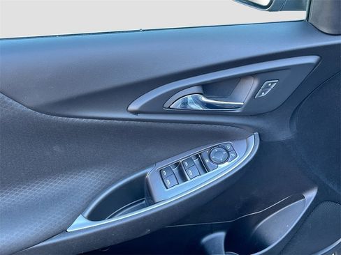 Used 2024 Chevrolet Malibu LT image 17