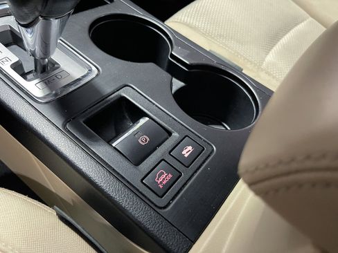 Used 2015 Subaru Outback 2.5i Premium image 16