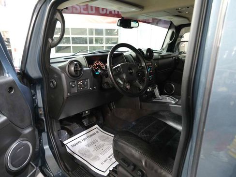Used 2005 HUMMER H2 w/ Preferred Equipment Group image 14