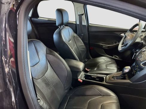 Used 2015 Ford Focus SE w/ Equipment Group 201A FWD image 27