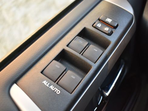 Certified 2019 Toyota 4Runner SR5 Premium image 16