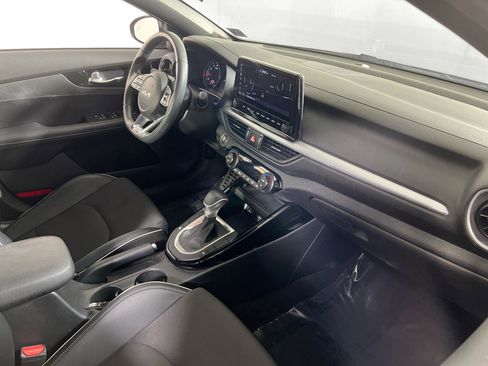 Used 2023 Kia Forte GT-Line image 27