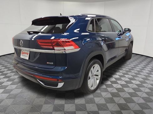 Used 2022 Volkswagen Atlas Cross Sport SE AWD/4WD image 4