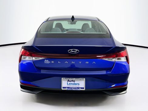 Used 2023 Hyundai Elantra SEL w/ Convenience Package image 6