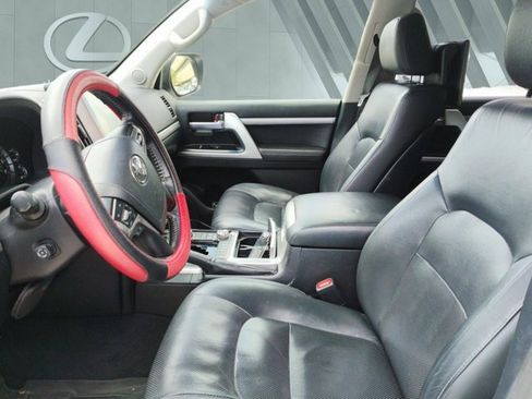 Used 2016 Toyota Land Cruiser AWD/4WD image 7