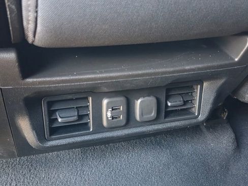 Used 2019 GMC Sierra 1500 SLE w/ SLE Value Package AWD/4WD image 12