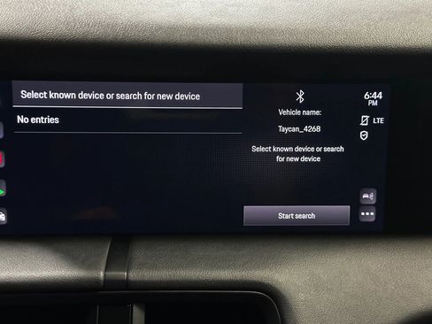 Used 2022 Porsche Taycan image 38